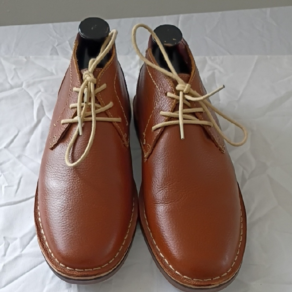Kenneth Cole Reaction Brown Chukka Boots with Classic Design